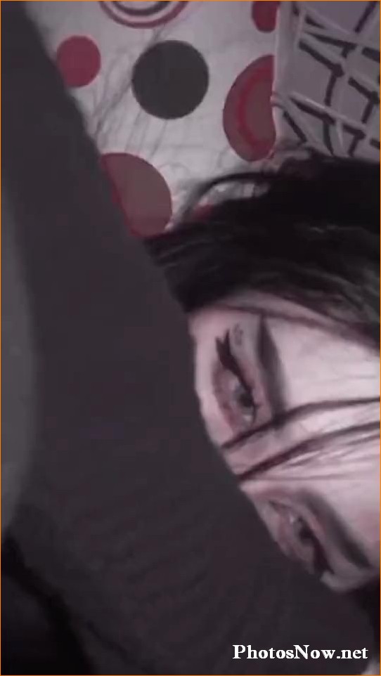 crying-girl-dp