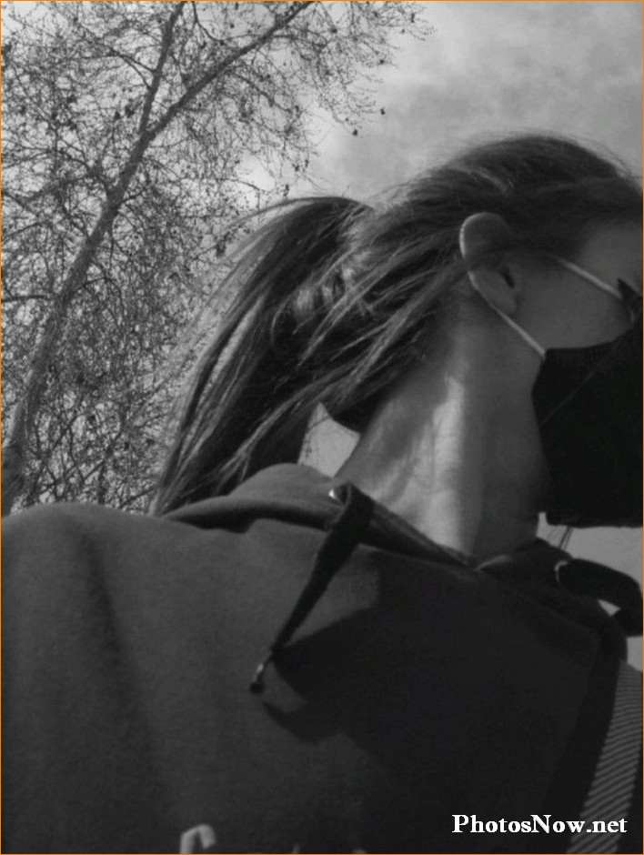 very-very-sad-dp-girl