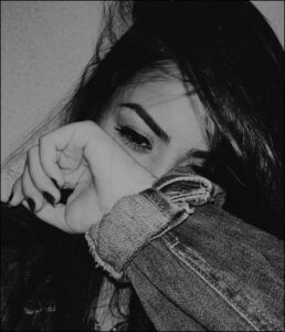 [1000+] Sad Girl DP Images for Whatsapp & Instagram (2025) - PhotosNow