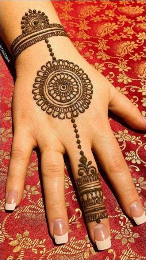 front-hand-simple-mehndi-design