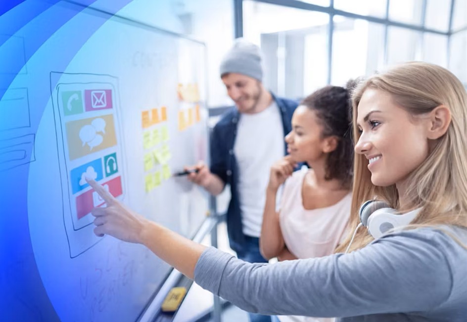 Why Digital Signage Makes Customer Testimonials More Impactful