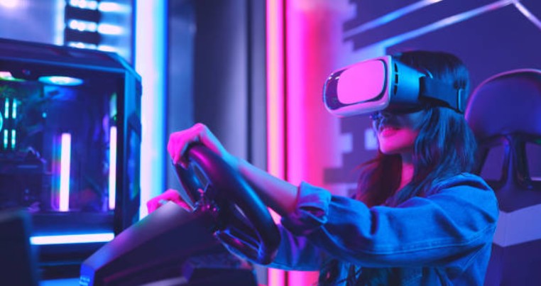 Online Gaming And The Evolution Of Multiplayer Experiences