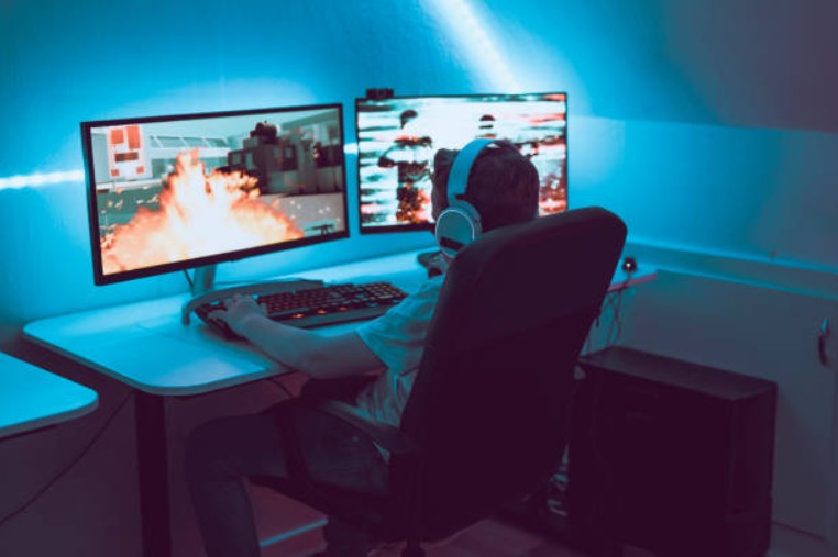 Why Online Gaming Is A Major Part Of Modern Youth Culture