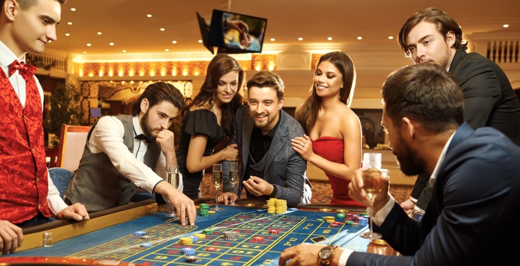 The Negative Impact of Online Gambling on Household and Family Harmony