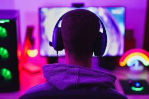 How Online Gaming Became a Worldwide Player Network