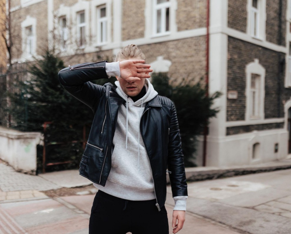 Best hidden face DP for boys with a fashionable style
