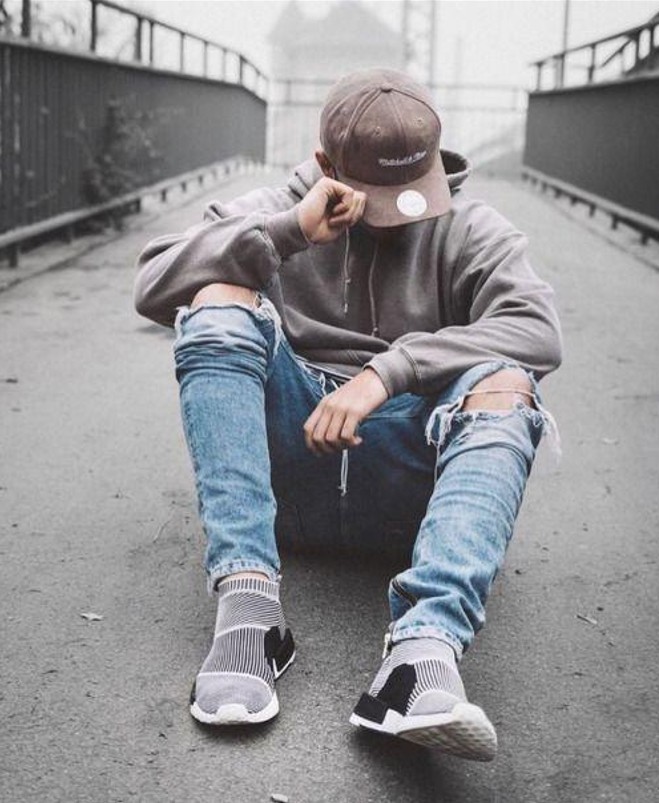 Stylish hidden face DP for boys Instagram profile