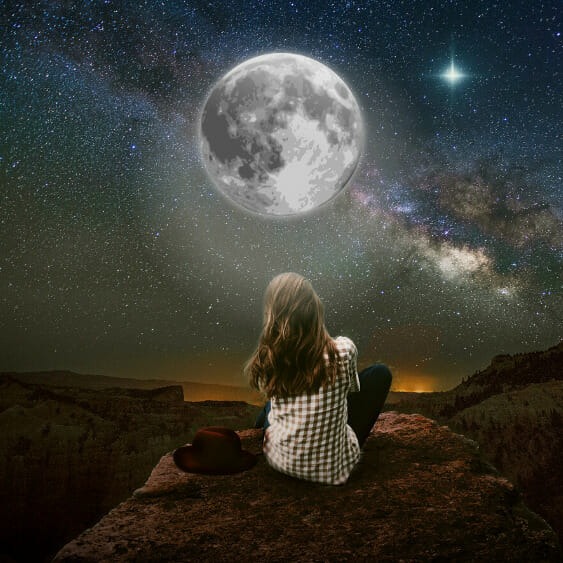 Ladki Ka Photo: 100+ Cute, Sad & Stylish Girl DP (2026) Sad ladki DP sitting alone at sunset